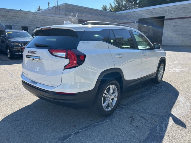 2023 Gmc Terrain SLE photo 4