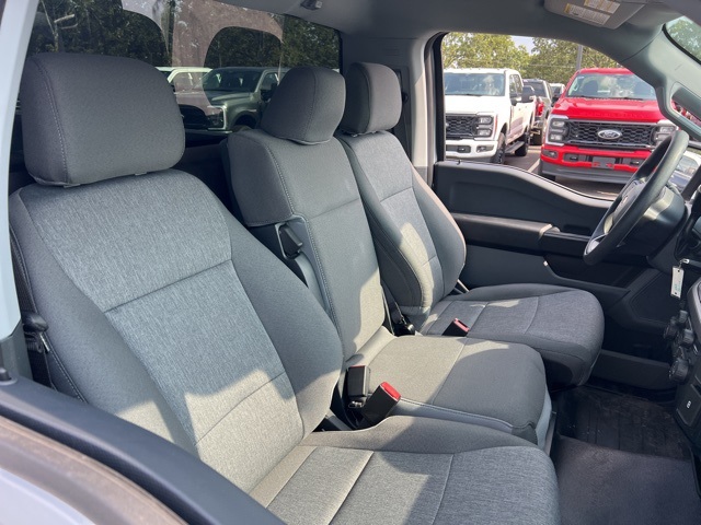 2025 Ford F-150 XL photo 4