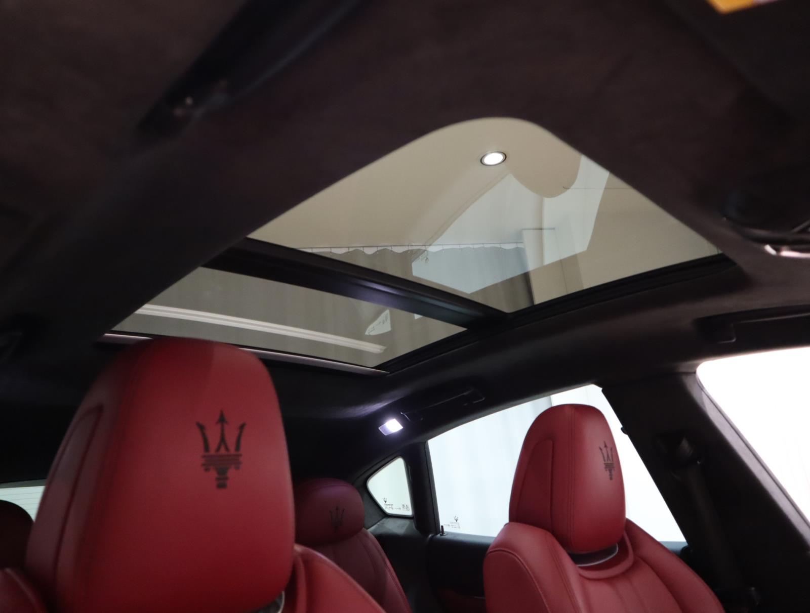 2022 Maserati Levante Modena photo 19