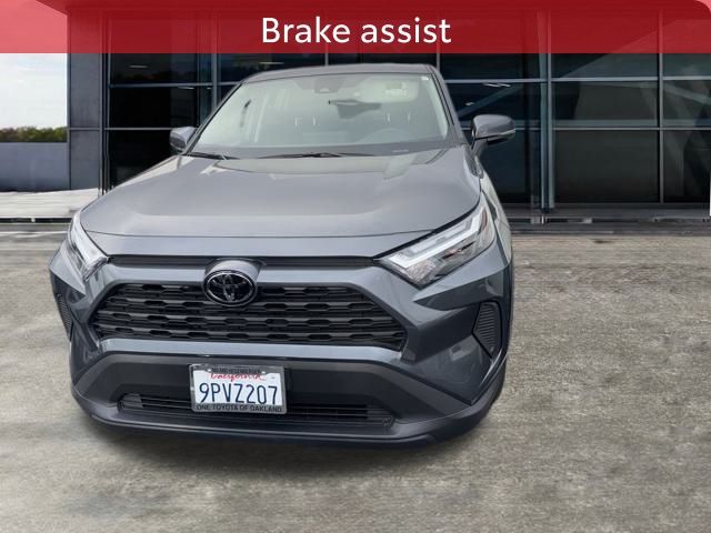 2024 Toyota RAV4 LE photo 4