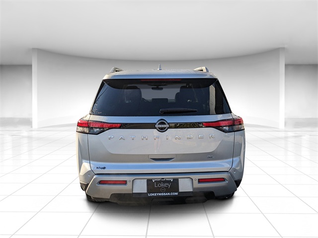 2025 Nissan Pathfinder SL photo 4