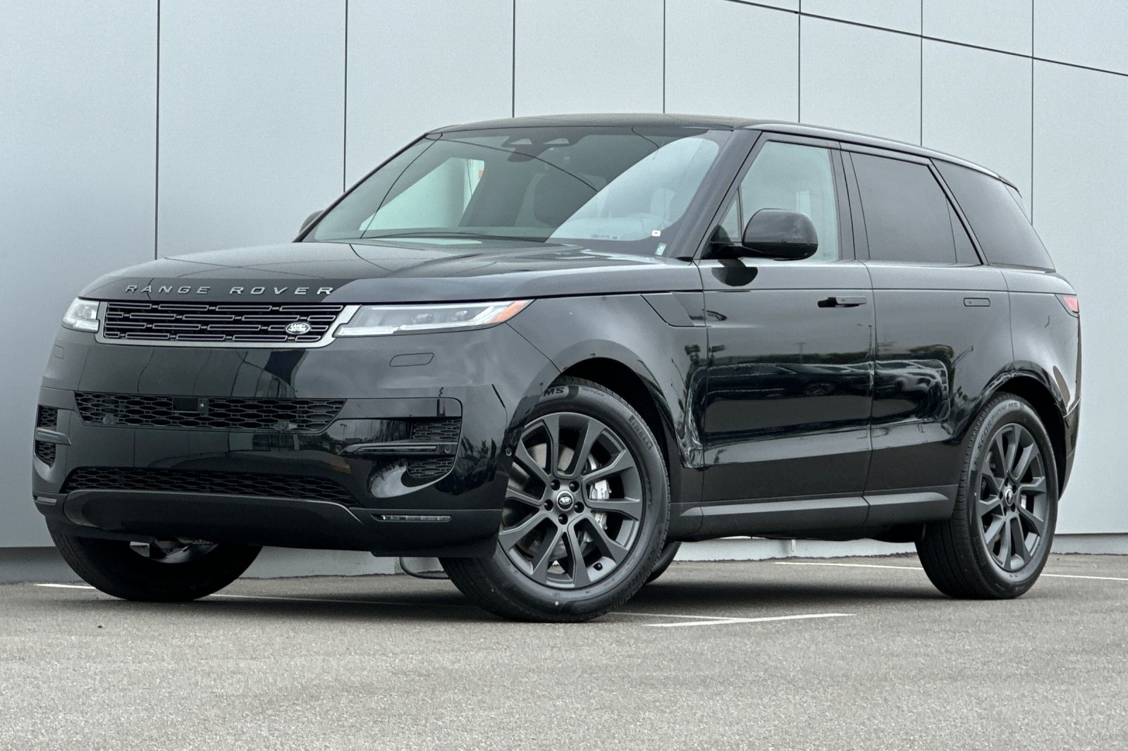 2025 Land Rover Range Rover Sport P360 S photo 15