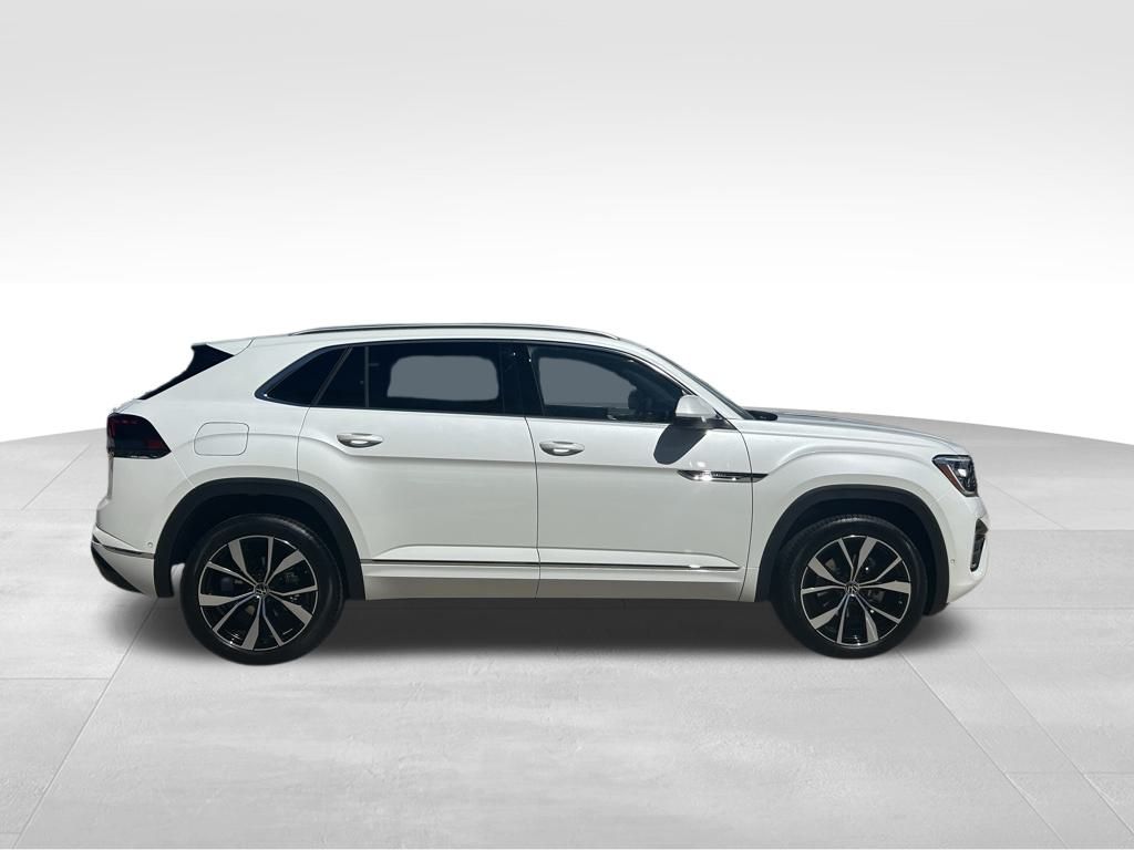 2026 Volkswagen Atlas Cross Sport SEL Premium R-Line photo 3