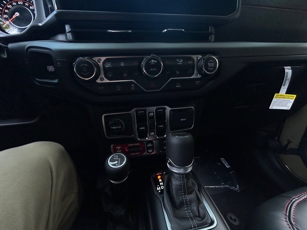 2025 Jeep Gladiator Rubicon photo 19