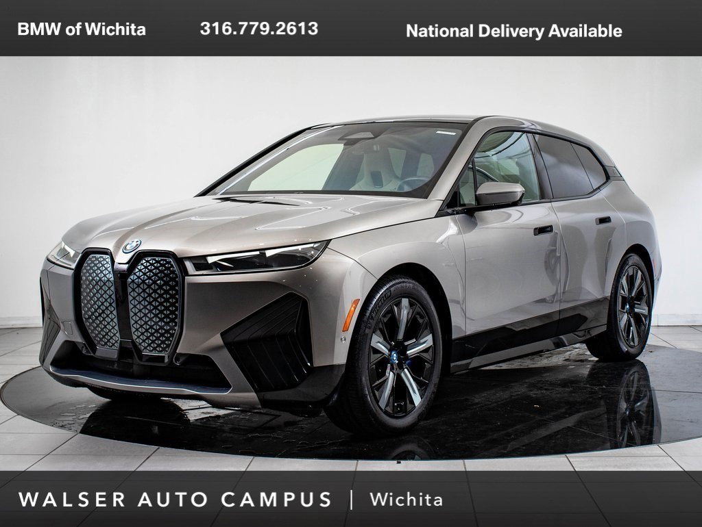 2023 BMW iX Base's photo