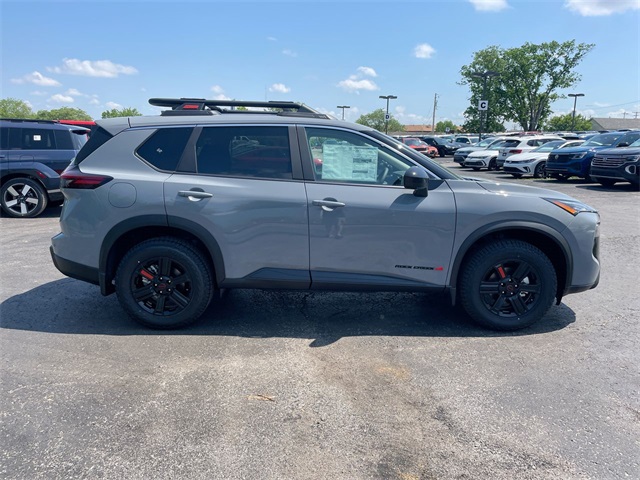 2025 Nissan Rogue SV photo 14