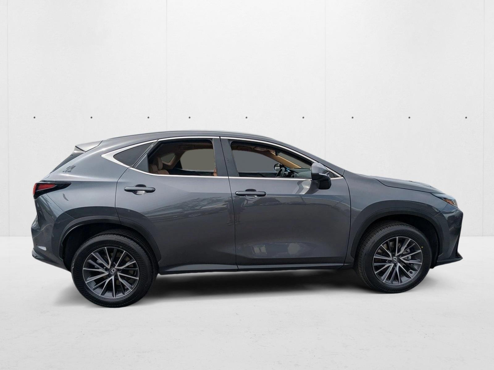 2024 Lexus NX 250 photo 4