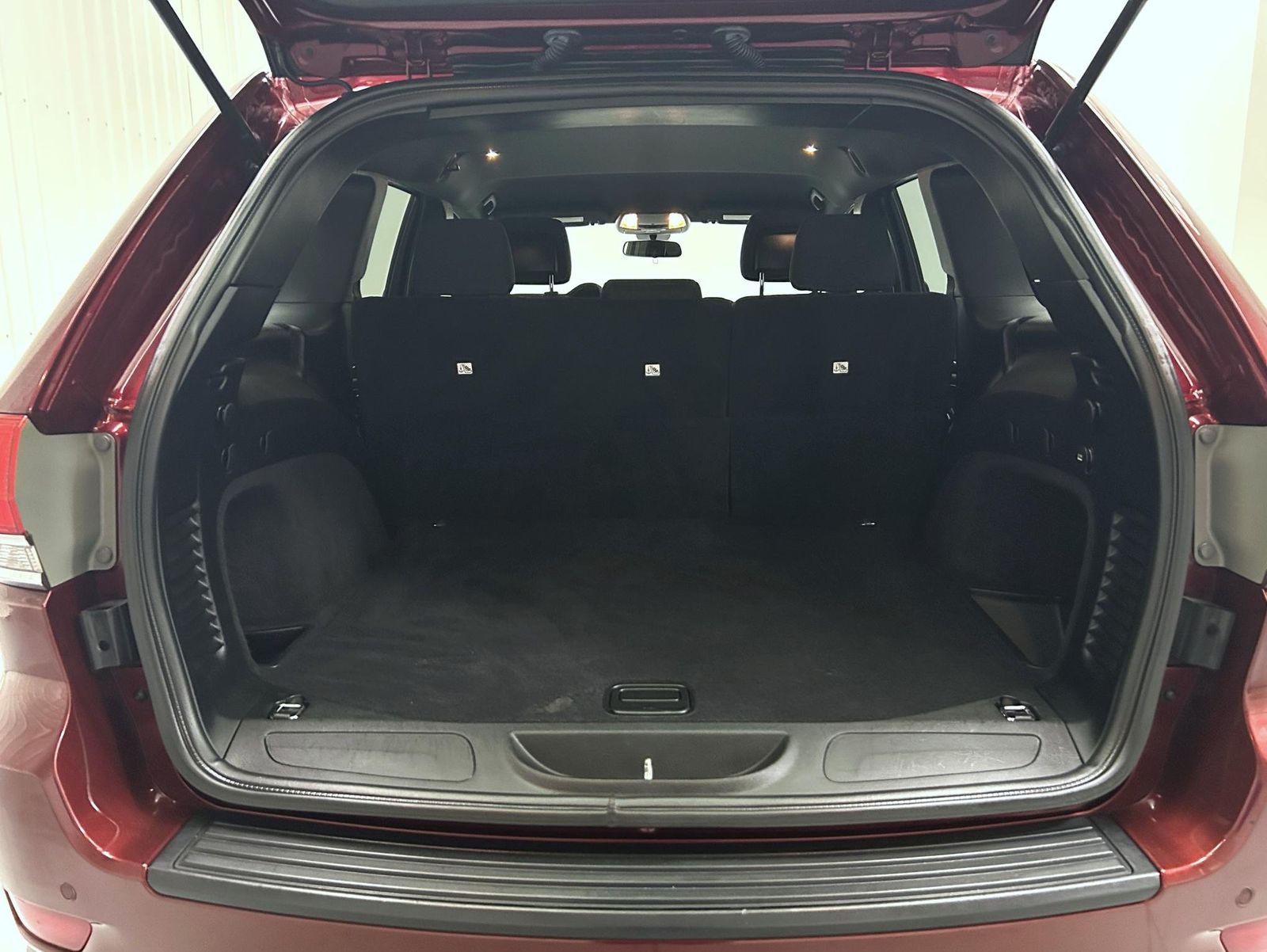 2018 Jeep Grand Cherokee Laredo E photo 21