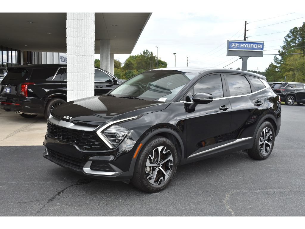 2024 Kia Sportage EX's photo