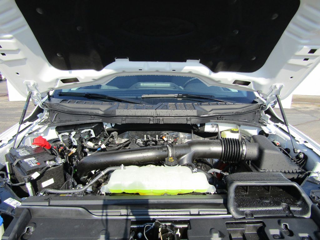 2024 Ford F-150 XLT photo 35