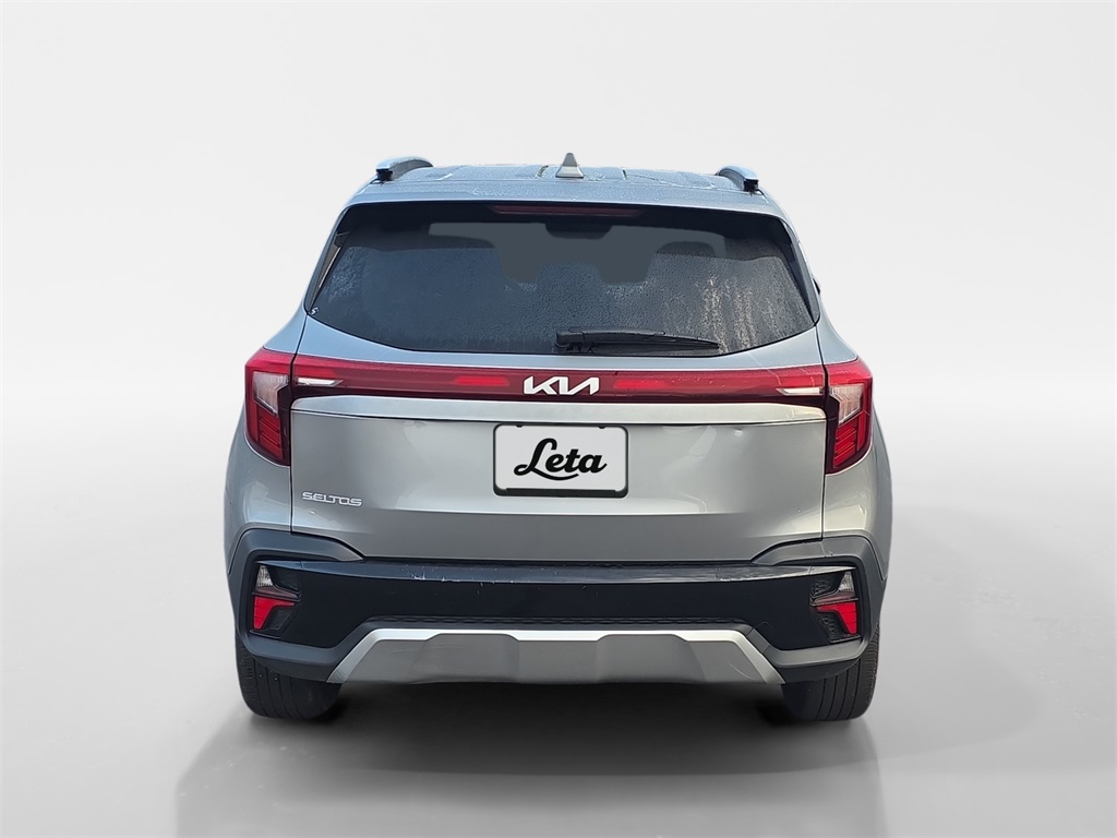 2024 Kia Seltos S photo 3