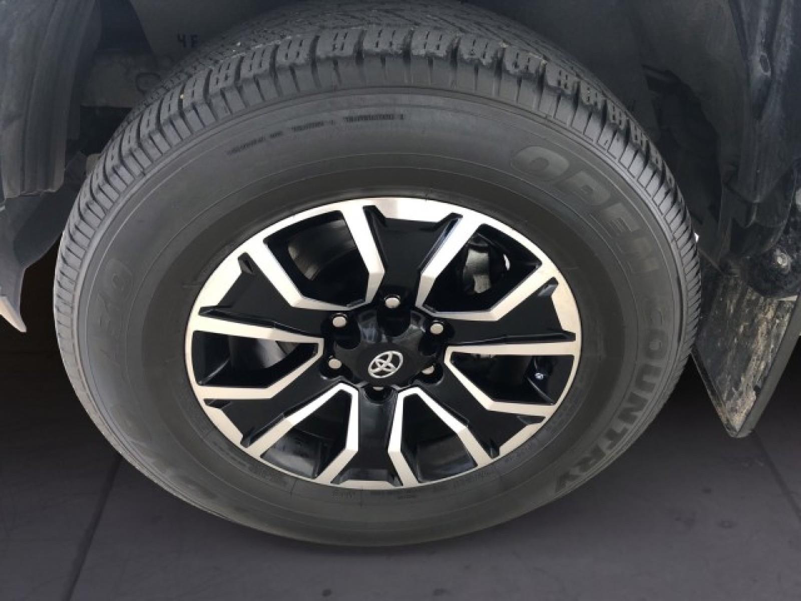 2023 Toyota Tacoma 4x4 TRD Sport Double Cab V6 photo 10