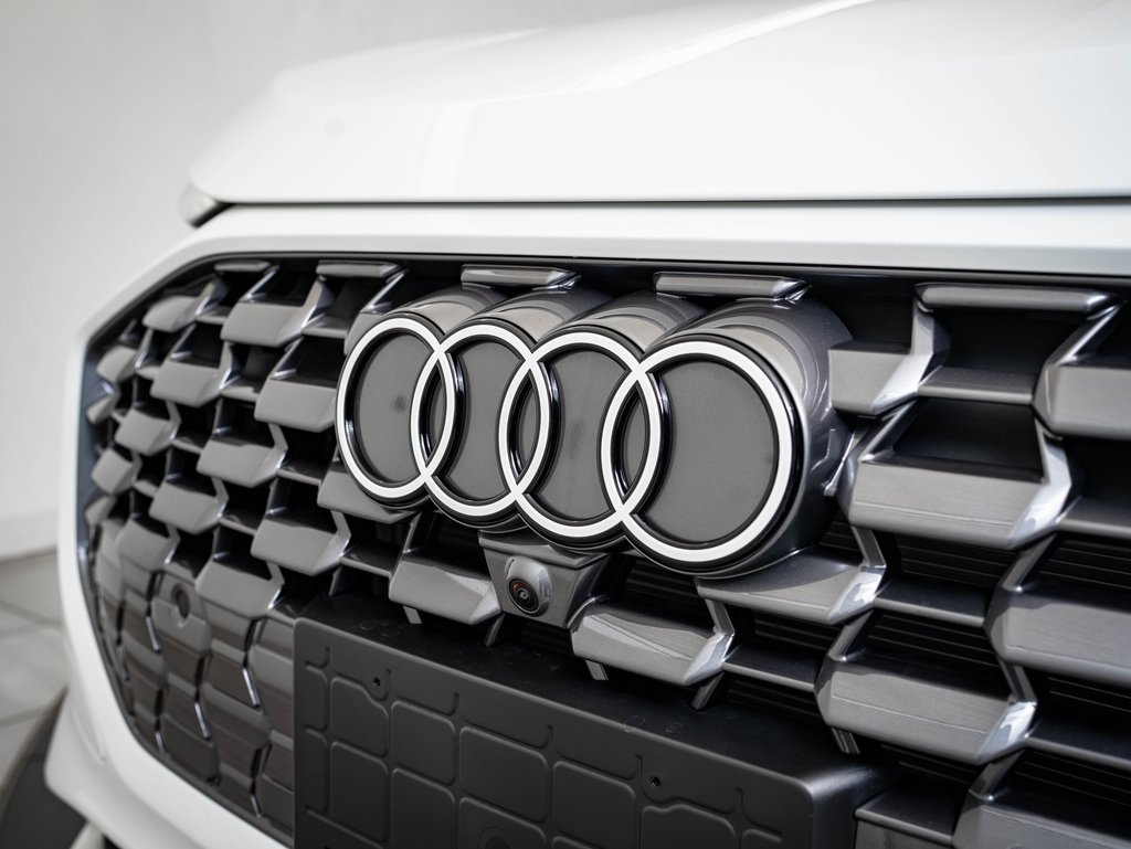 2025 Audi Q5 2.0T Prestige Premium photo 3