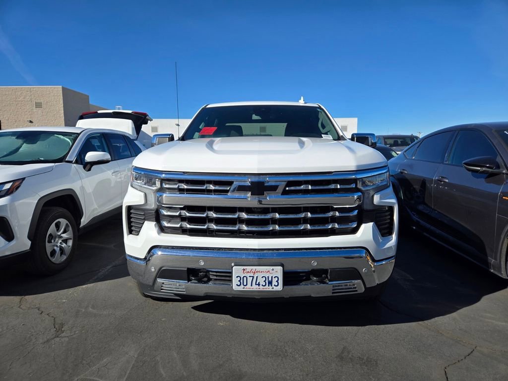 2024 Chevrolet Silverado 1500 LTZ photo 2