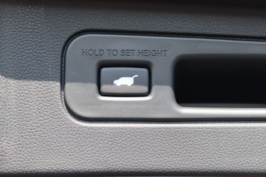 2025 Honda Pilot Touring photo 14