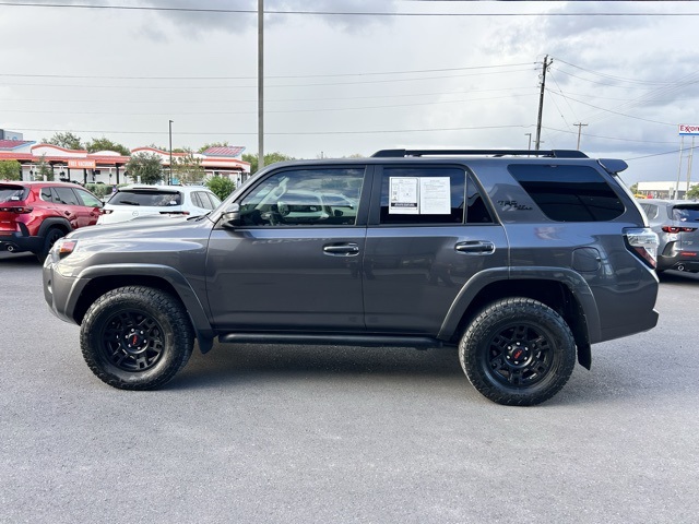 2023 Toyota 4Runner TRD Off-Road photo 4