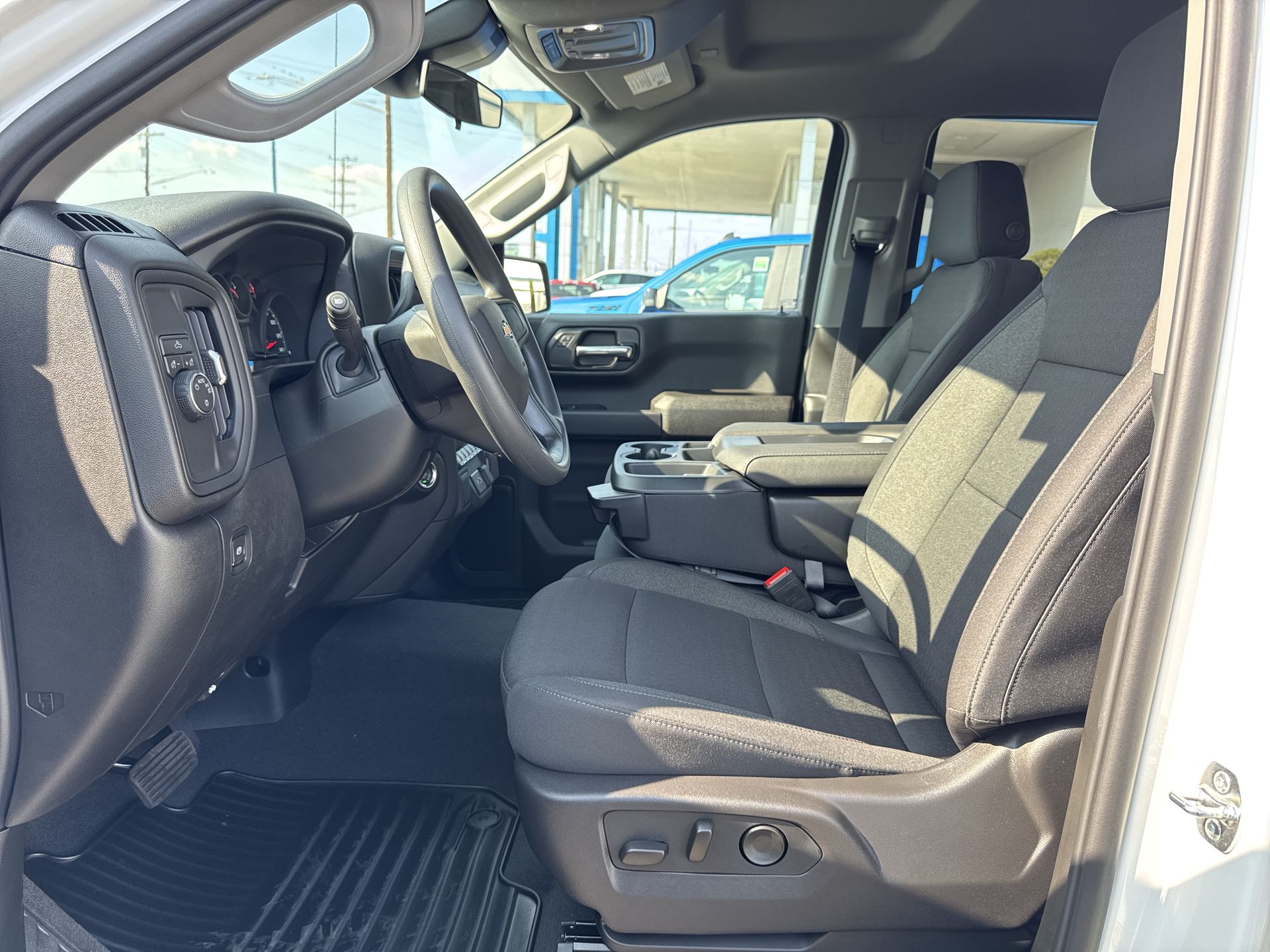 2026 Chevrolet Silverado 1500 Custom photo 20