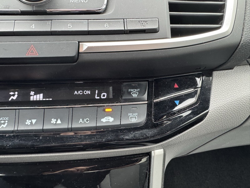 2017 Honda Accord LX photo 16