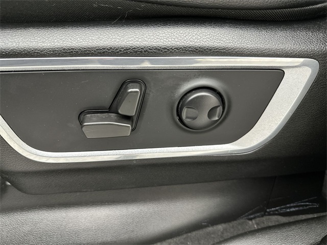 2022 Ram 1500 Laramie photo 4