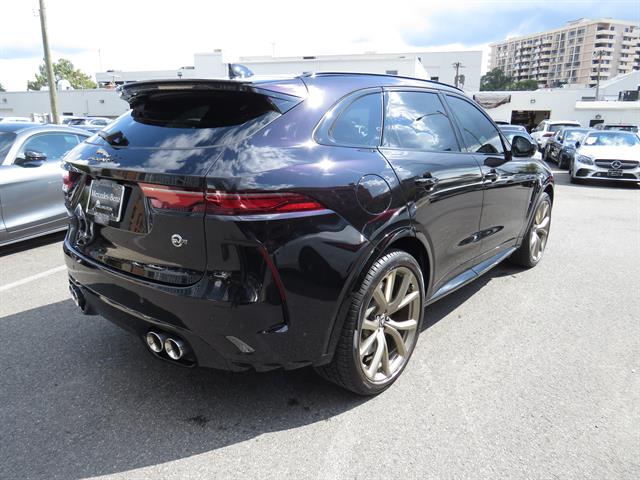 2023 Jaguar F-PACE SVR photo 4