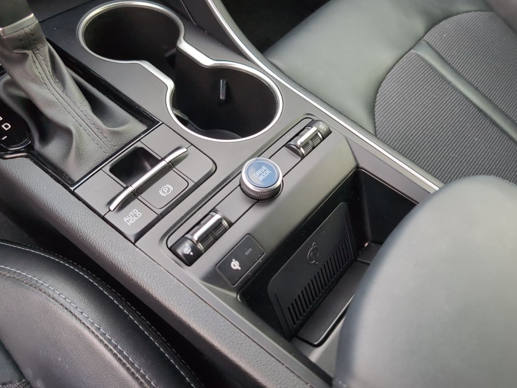 2024 Kia K5 GT-Line photo 24
