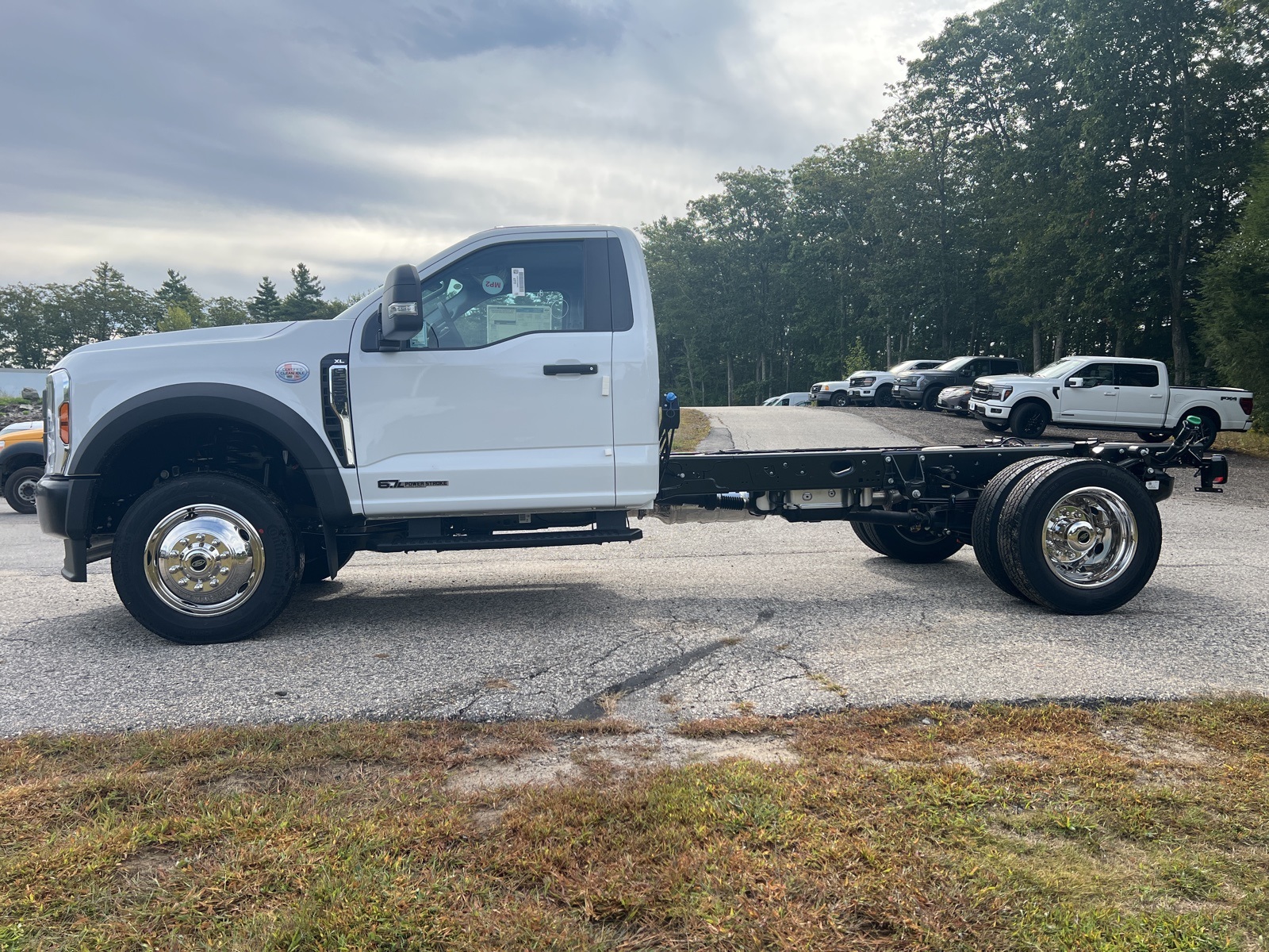 2026 Ford F-550 XL photo 4