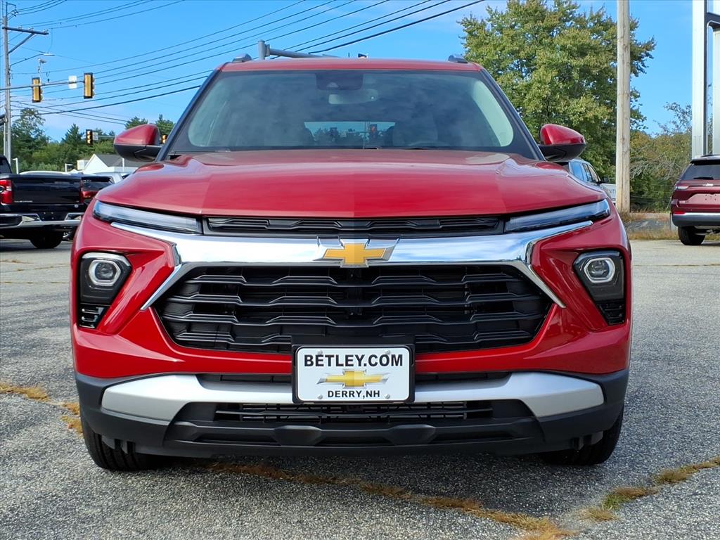 2026 Chevrolet Trailblazer LT photo 2
