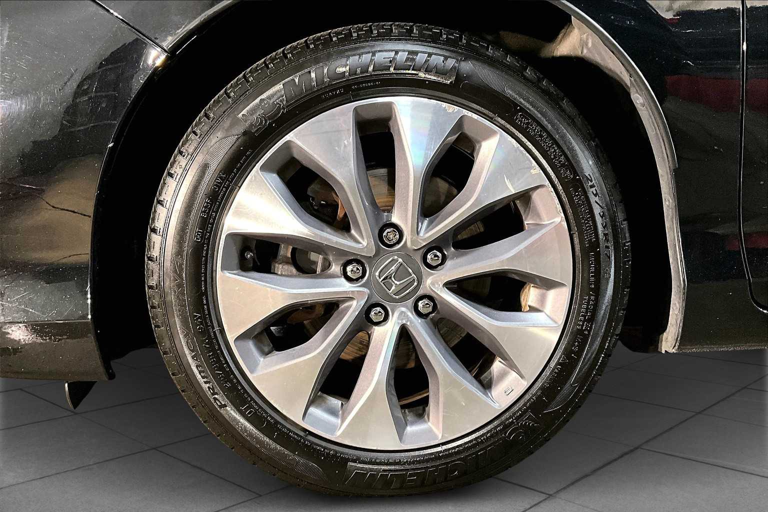 2015 Honda Accord EX-L photo 10