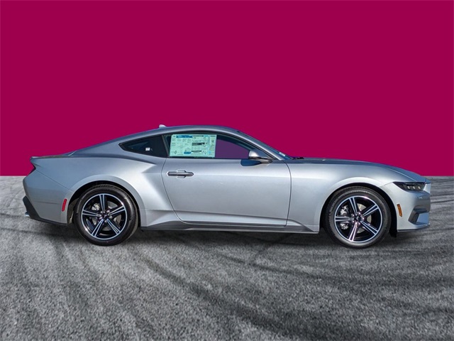 2025 Ford Mustang EcoBoost Premium photo 3