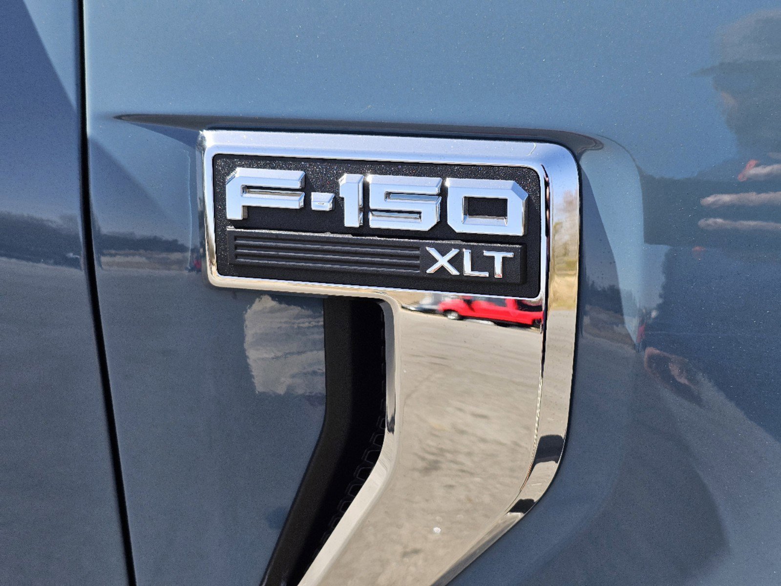 2023 Ford F-150 XLT photo 5