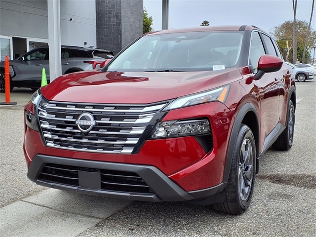 2026 Nissan Rogue SV photo 3