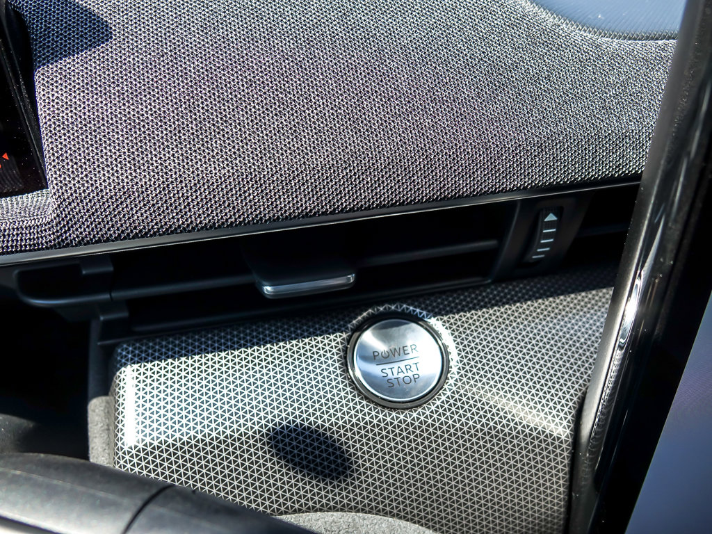 2025 FORD MUSTANG MACH-E - Image 12