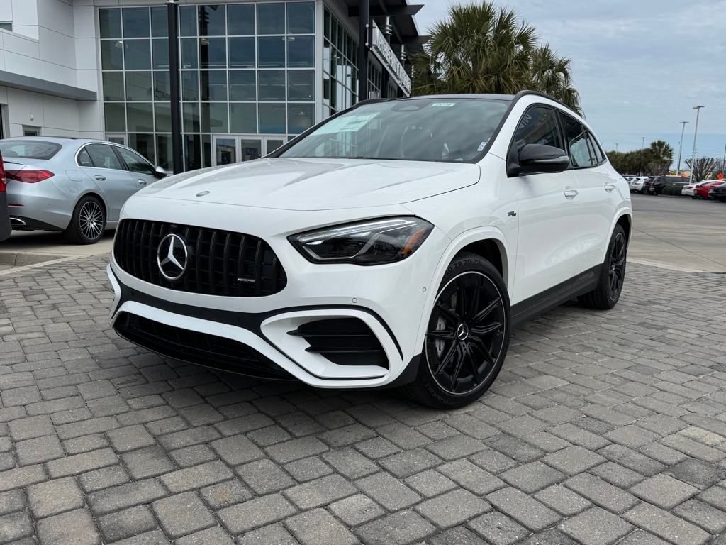 2025 Mercedes-Benz GLA GLA35 AMG's photo