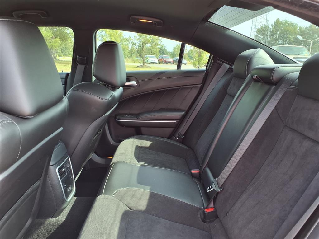 2022 Dodge Charger R/T photo 24