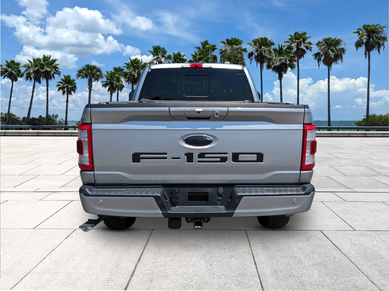 2023 Ford F-150 Lariat photo 8