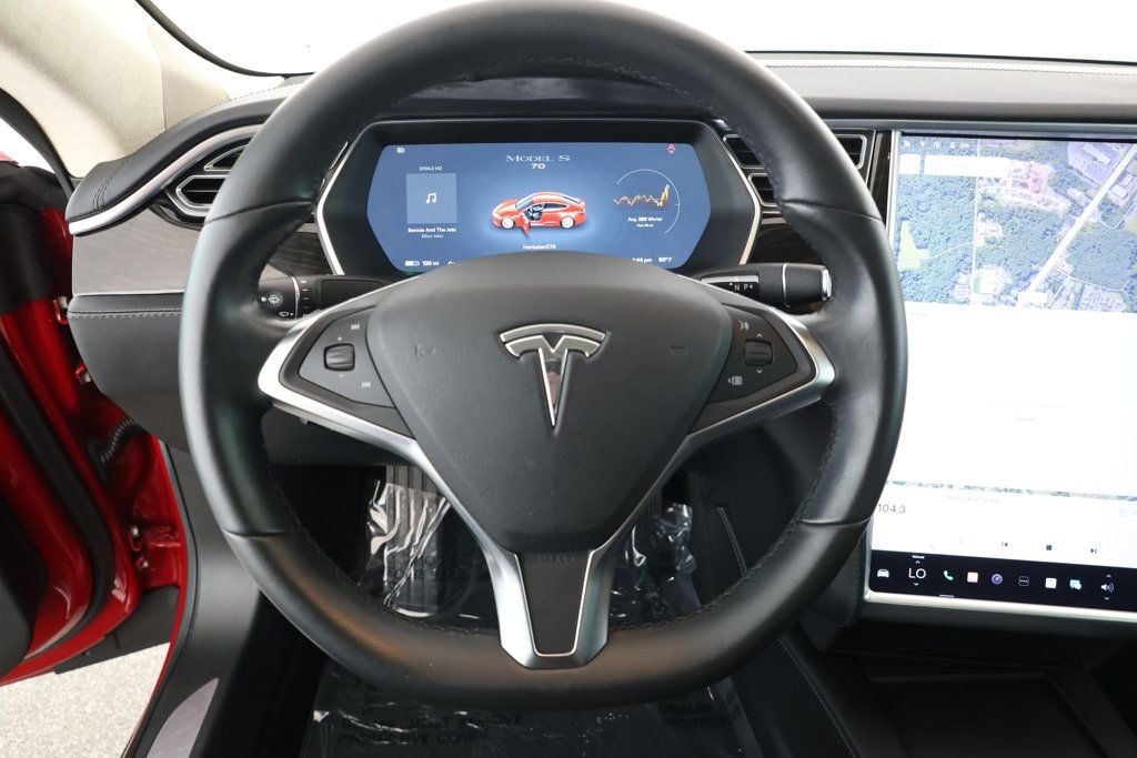 2016 Tesla Model S 75 photo 10