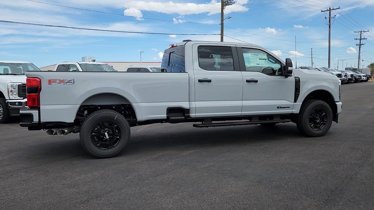 2026 Ford F-350 XL photo 3