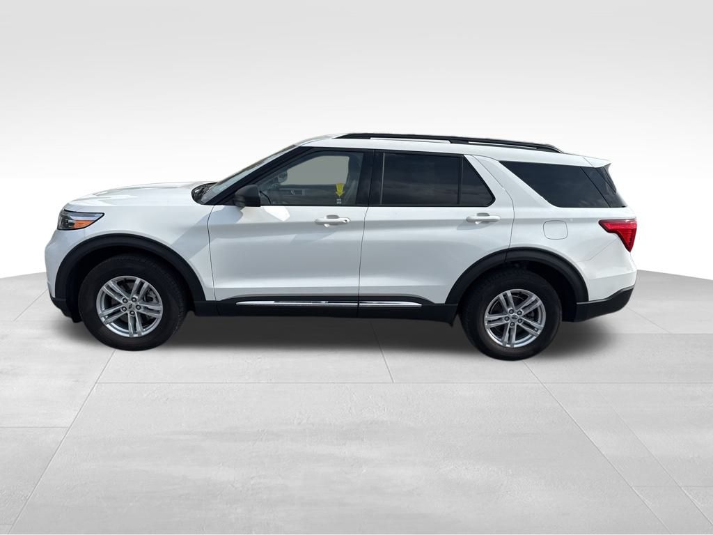 2022 Ford Explorer XLT photo 2