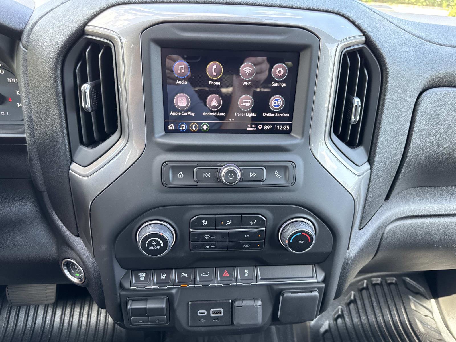 2025 Chevrolet Silverado 2500HD photo 19