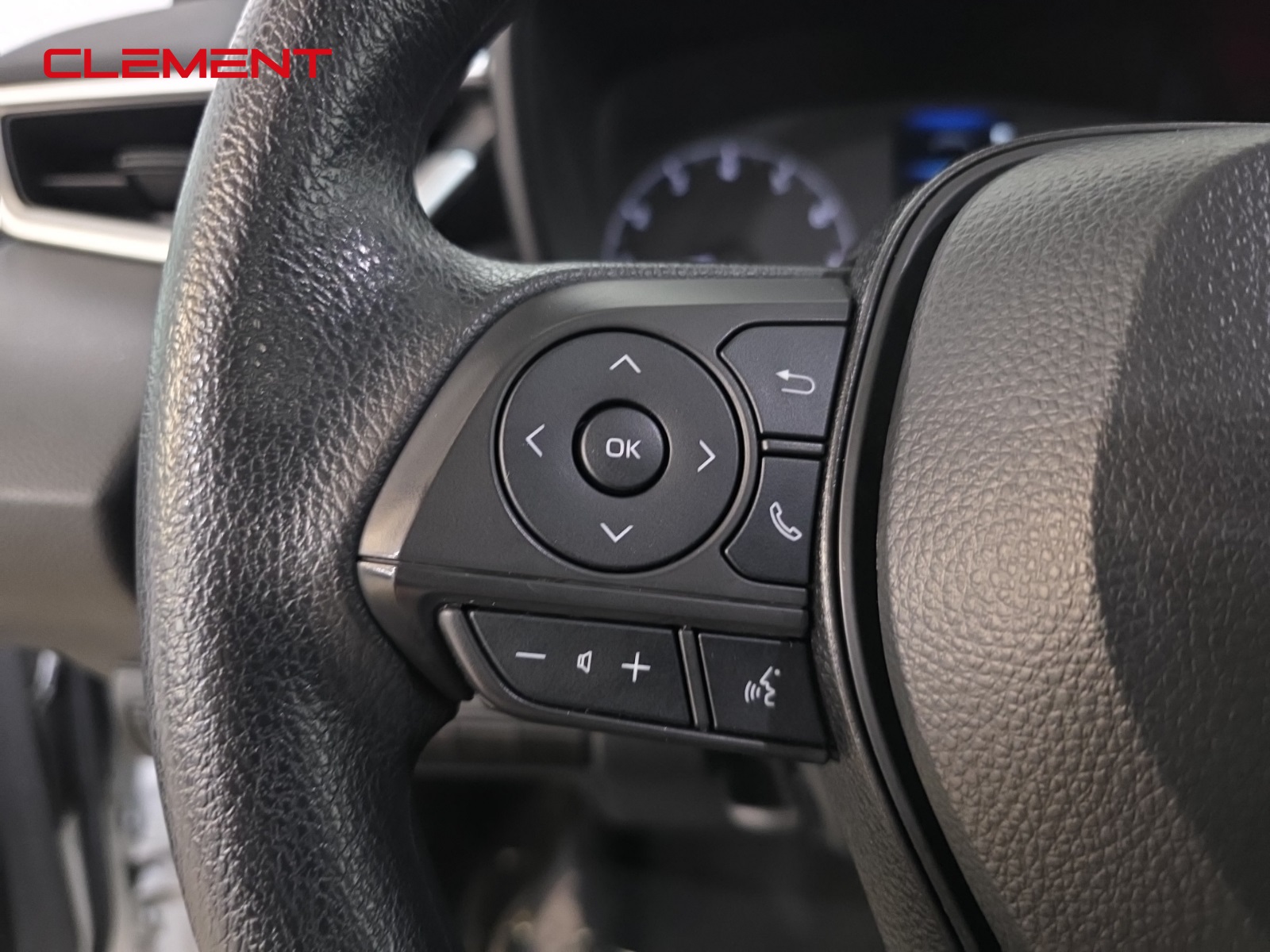 2024 Toyota Corolla LE photo 9