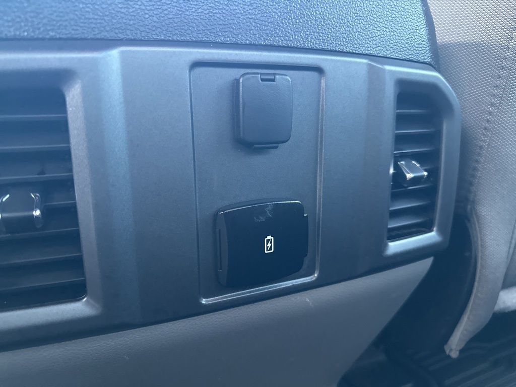 2019 Ford F-150 XLT photo 33