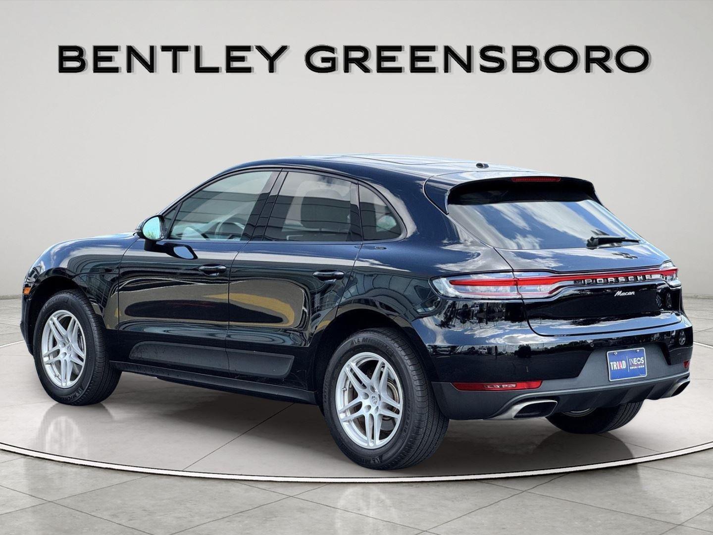 2021 Porsche Macan Base photo 6