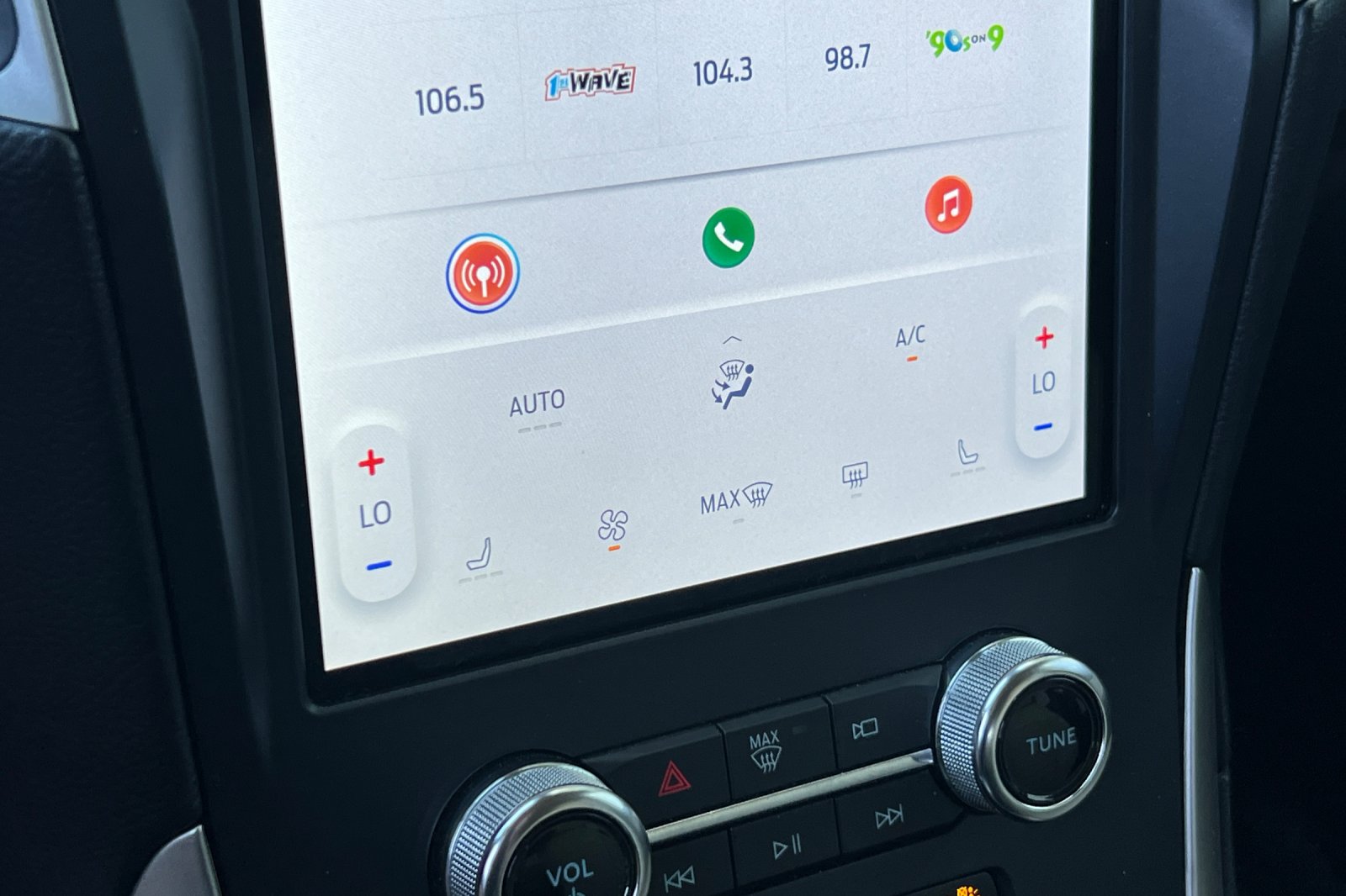 2023 Ford Edge SEL photo 15