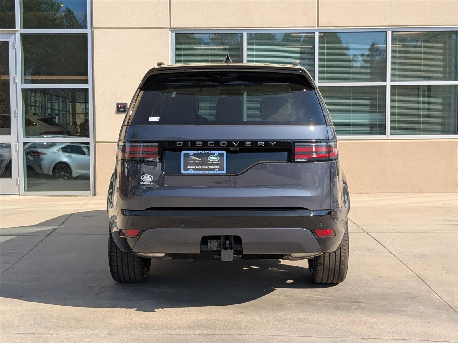 2025 Land Rover Discovery SE photo 4