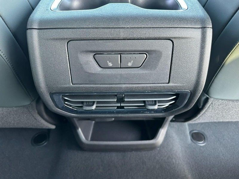 2026 Gmc Sierra EV AT4 photo 4