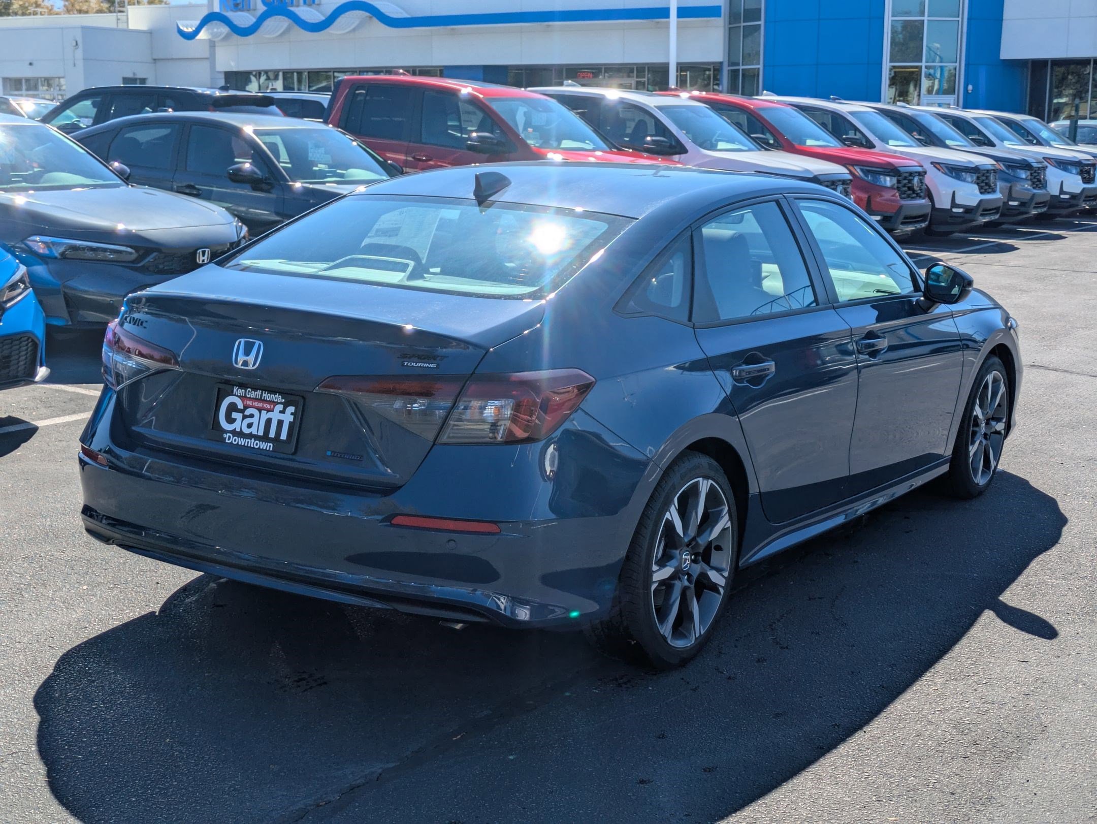 2026 Honda Civic Hybrid Sport Touring photo 3