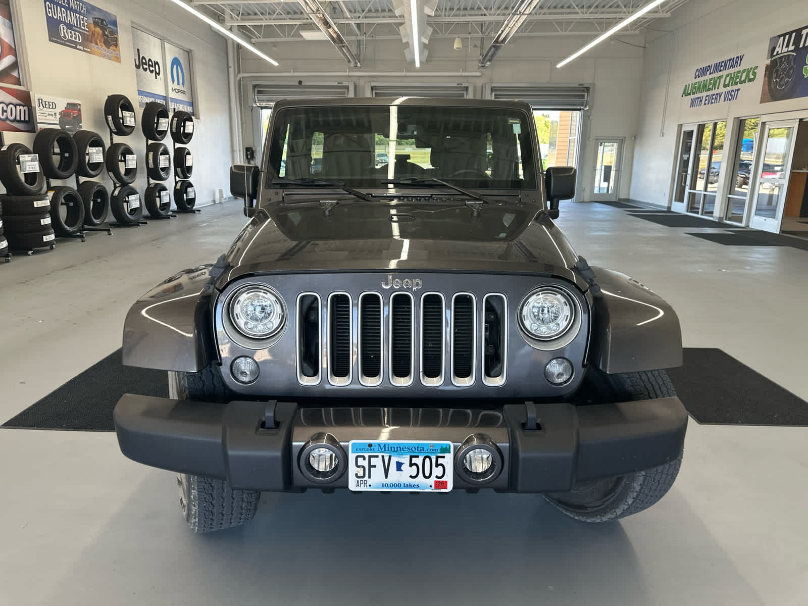 2017 Jeep Wrangler Unlimited Sahara photo 2
