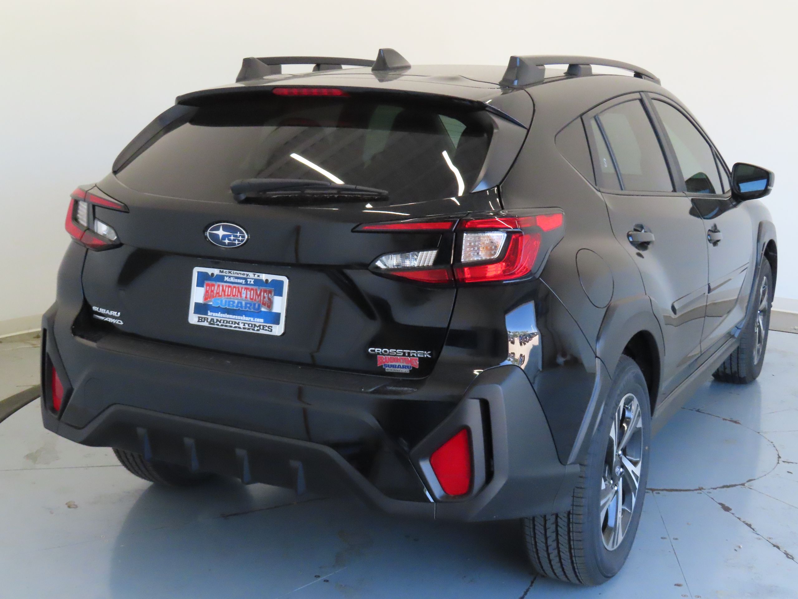 2025 Subaru Crosstrek Premium photo 3