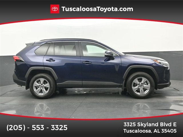 2025 Toyota RAV4 XLE's photo