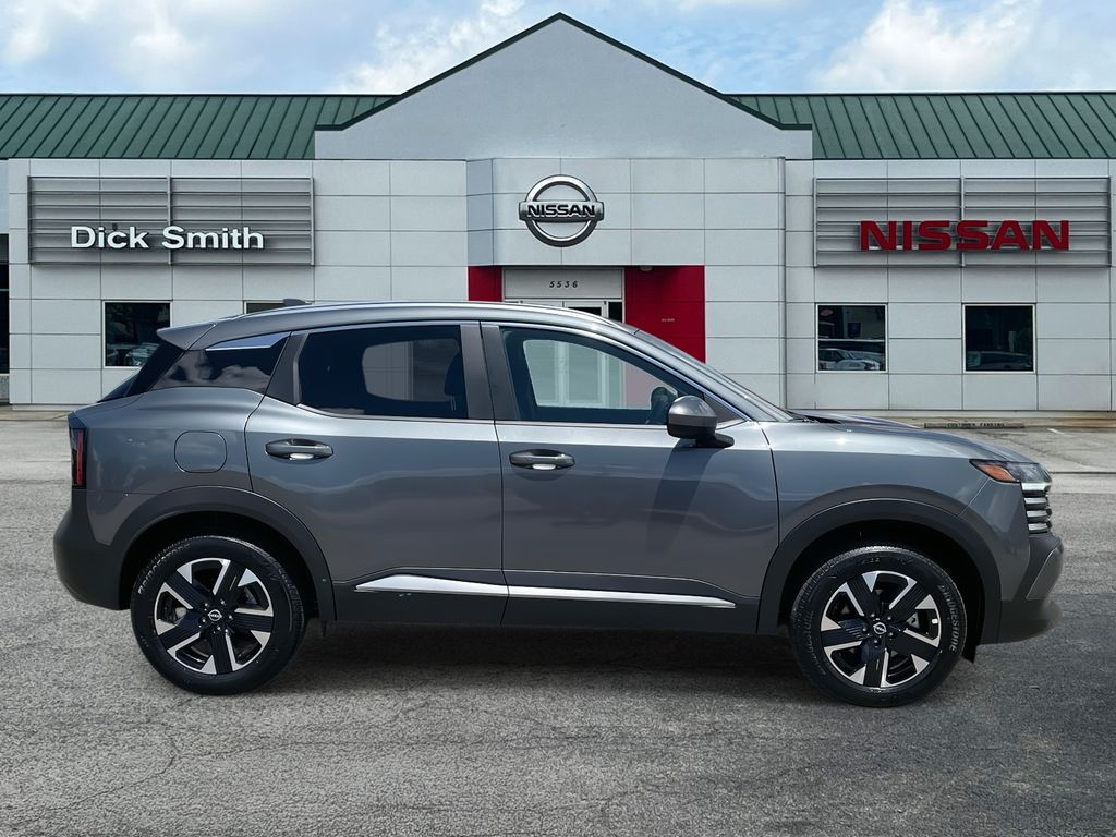 2025 Nissan Kicks SV photo 2